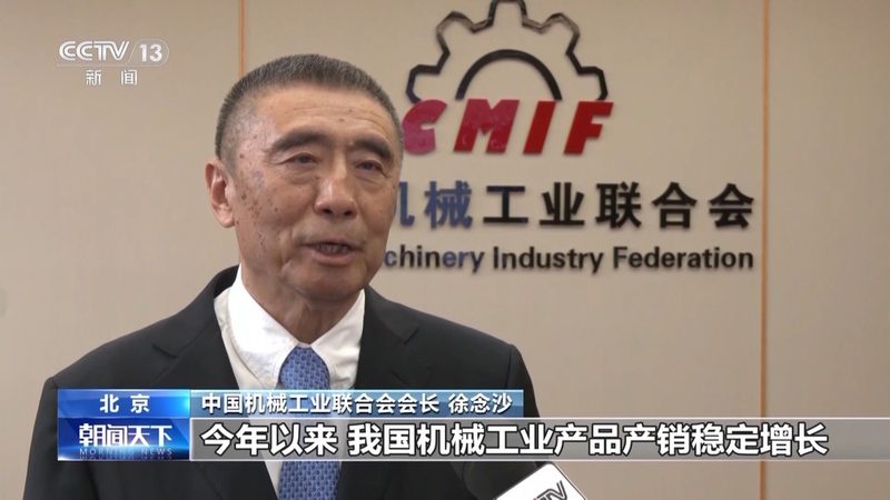 以下是一些市场上较为受欢迎的小型金属加工机床型号：